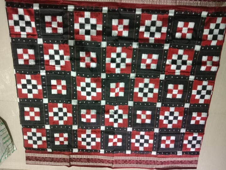 Pasapalli magnificent Red and Black